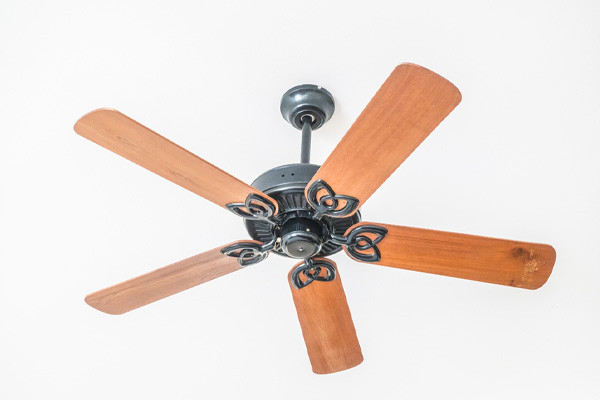 ceiling fan use in summer to keep cool and reduce energy costs