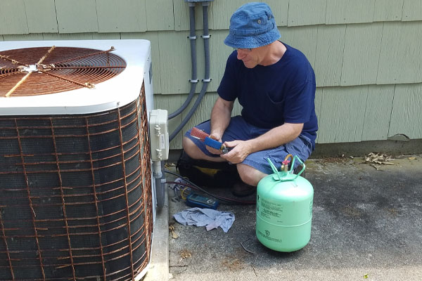 point bay fuel hvac contractor servicing ac unit